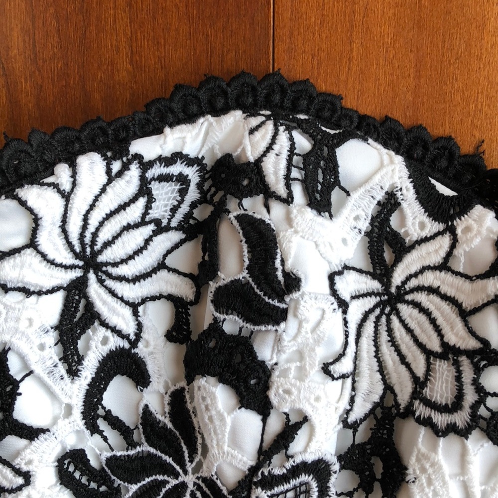 NWT WHITE HOUSE BLACK MARKET FLORAL LACE BUSTIER,6 - Picture 7 of 12